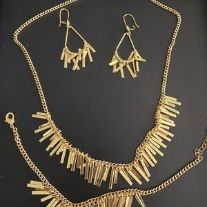 22kgp Dubai Gold Jewelry Set with Earrings and Necklace